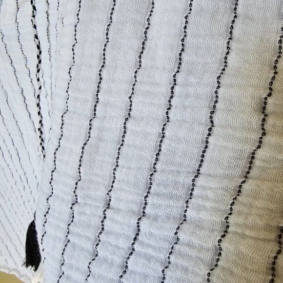 EUC JOIE PIN STRIPED SPLIT V NECK TASSEL ACCENT LOOSE FIT TOP SIZE L - Picture 10 of 15